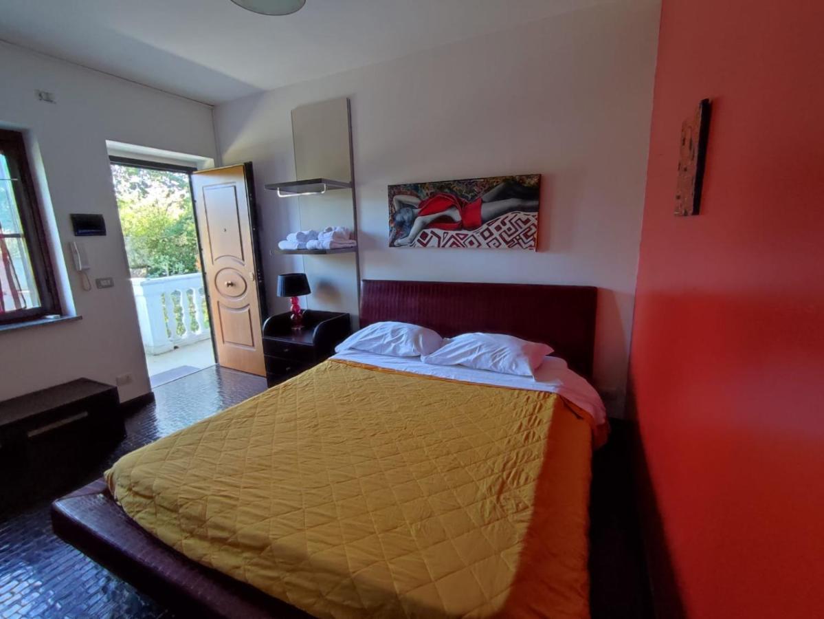 Parco D'Arte Altart Bed & Breakfast Ренде Екстериор снимка